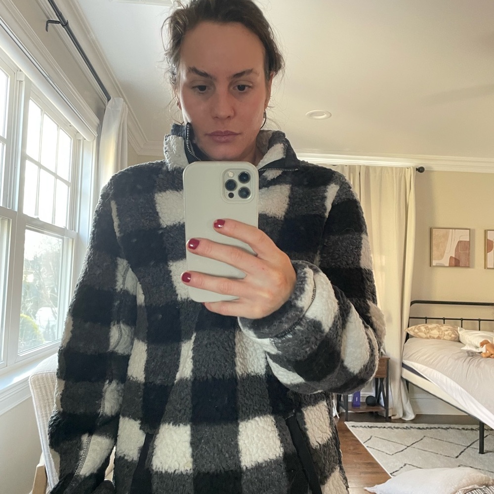 A&F pull over - Picture 4 of 4